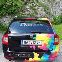 carwrapping-bedruckte-folie-firmenauto-folierung-adless