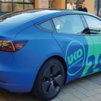 carwrapping-vollfolierung-uko-blau-tuerkis-auto