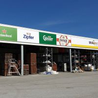 kederrahmen-banner-fassade-saalfelden