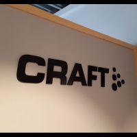 3d-buchstaben-schwarz-craft-wand-elegant