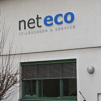 3d-logo-acryl-led-rueckleuchter-neteco