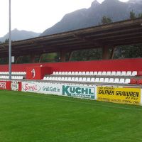 beschriftung-fussballplatz-werbung-beschilderung