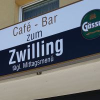 Leuchtkasten-aussenbereich-cafe-bar-zum-zwilling