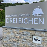 schild-3d-drei-eichen-hotel-gasthof